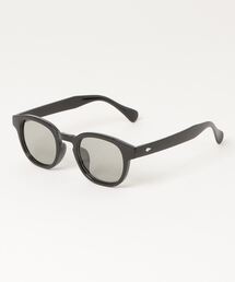 L.E.D.BITES（エルイーディーバイツ）の「紫外線に当たるとサングラスに！　調光偏光サングラス　ウェリントン2（サングラス）」