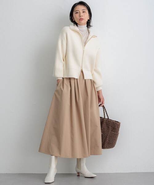 23区 S(ニジュウサンクチイサイサイズ)の「【洗える】コットンリリー ニットブルゾン(ブルゾン・レディース・アイボリー系/ライトグレー系/ブラック系・32)」の8枚目の写真