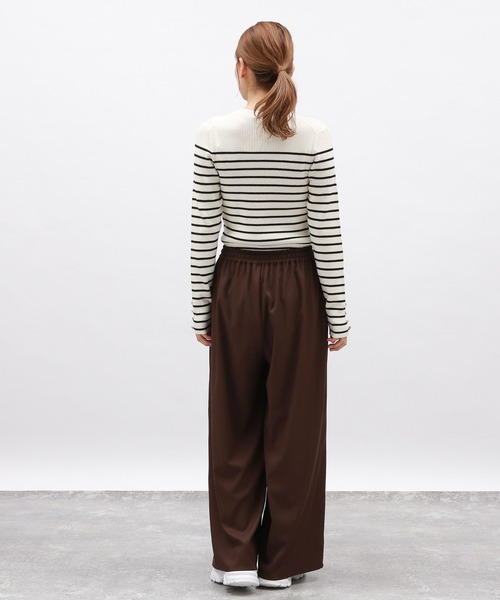 LAKOLE（ラコレ）の「12ゲージリブ袖ボタンプルオーバー / 116714（ニット/セーター・レディース・ライトブルー/ブラック/オレンジ/グレー/アイボリー/ホワイト×ブラック・SMALL/MEDIUM）」の15枚目の写真