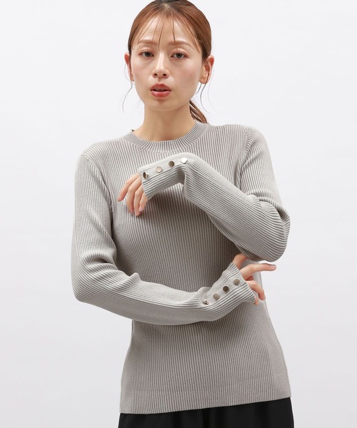 LAKOLE（ラコレ）の「12ゲージリブ袖ボタンプルオーバー / 116714（ニット/セーター・レディース・ライトブルー/ブラック/オレンジ/グレー/アイボリー/ホワイト×ブラック・SMALL/MEDIUM）」の10枚目の写真