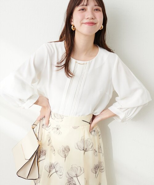 natural couture(ナチュラルクチュール)の「ゴールドバー付き袖くしゅ2WAYブラウス(シャツ/ブラウス・レディース・ベージュ/ネイビー/ピンクベージュ/サックスブルー/オフホワイト・FREE)」の8枚目の写真