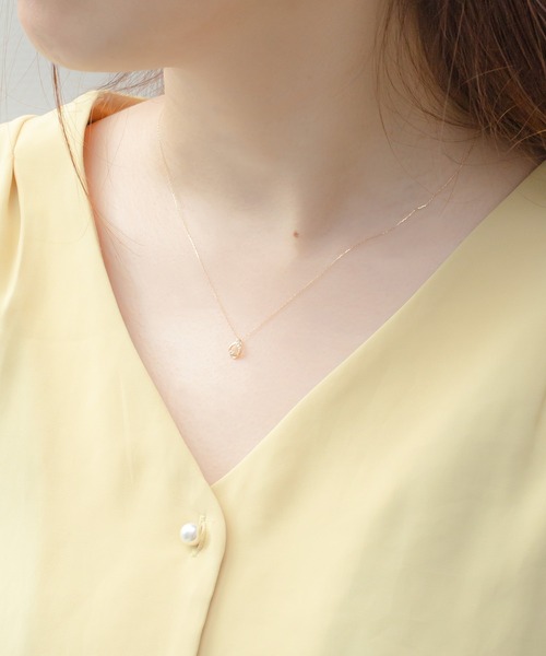 ESTELLE（エステール）の「K10 イエローゴールド ホワイトトパーズ