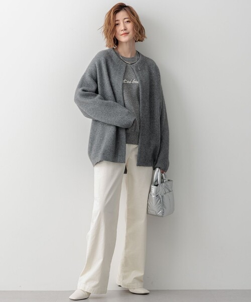 23区(ニジュウサンク)の「【CLASSY.11月号掲載/洗える】ラクーンブレンドダブルフェイス ニットカーディガン(カーディガン/ボレロ・レディース・ブラック系/ライトグレー系/ベージュ系・46/44)」の11枚目の写真
