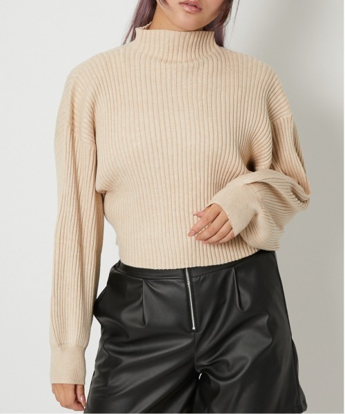 GORGE（ゴージ）の「《モチモチ素材×ボリュームスリーブ》レディース ボトルネック ショート丈ニットプルオーバー 長袖 秋冬（ニット/セーター・レディース・ブラック×ホワイト/ブラック/グレイッシュベージュ/オフホワイト/ブルー/ブラック系その他/イエロー/ブラウン/ボルドー/オレンジ・F）」の6枚目の写真