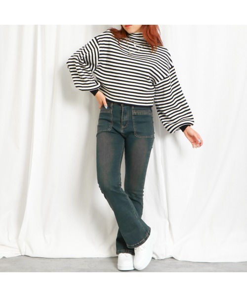 GORGE（ゴージ）の「《モチモチ素材×ボリュームスリーブ》レディース ボトルネック ショート丈ニットプルオーバー 長袖 秋冬（ニット/セーター・レディース・ブラック×ホワイト/ブラック/グレイッシュベージュ/オフホワイト/ブルー/ブラック系その他/イエロー/ブラウン/ボルドー/オレンジ・F）」の11枚目の写真
