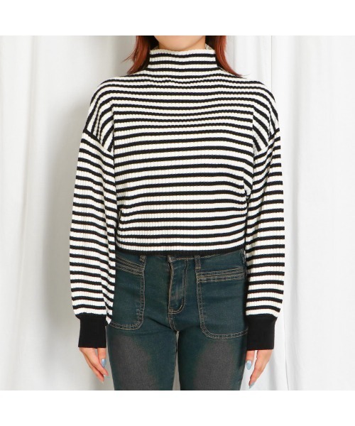 GORGE（ゴージ）の「《モチモチ素材×ボリュームスリーブ》レディース ボトルネック ショート丈ニットプルオーバー 長袖 秋冬（ニット/セーター・レディース・ブラック×ホワイト/ブラック/グレイッシュベージュ/オフホワイト/ブルー/ブラック系その他/イエロー/ブラウン/ボルドー/オレンジ・F）」の14枚目の写真