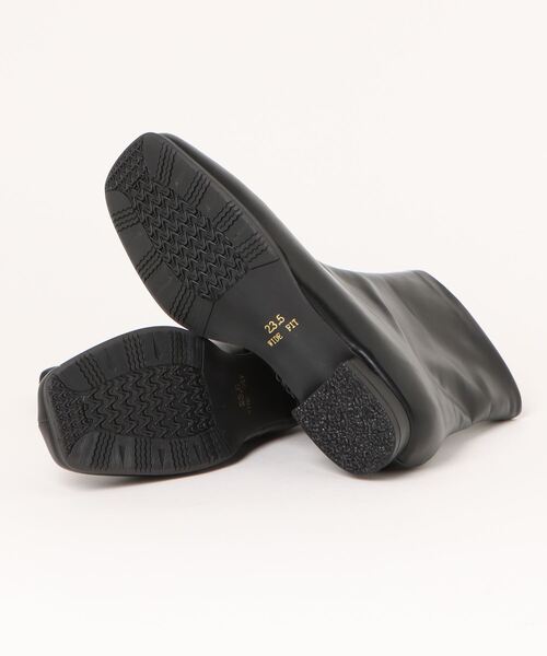 la farfa SHOES(ラ・ファーファ シューズ)の「la farfa ラファーファ レディース ストレッチスクエアローヒールブーツ【幅広4E/大きいサイズ/滑りにくい】 5340 ブラック(ブーツ・レディース・ホワイト/ブラック/ブラック系その他/グレー・23.5cm/24.0cm/24.5cm/25.0cm/25.5cm/26.0cm/26.5cm)」の6枚目の写真