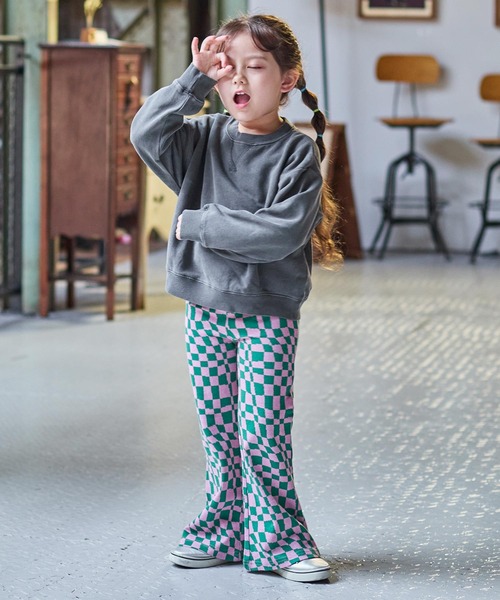 BIG FIELD（ビッグフィールド）の「ピグメントスウェット（スウェット・キッズ・チャコール/ブルー/ライトグリーン/パープル/オフホワイト/オレンジ・100/130/120/110/95/90/80/140/150）」の18枚目の写真