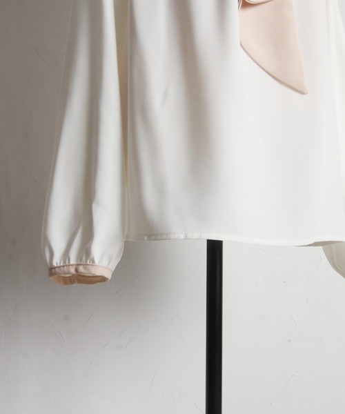 tocco closet(トッコ クローゼット)の「【ZOZO限定】バイカラーボウタイブラウス(シャツ/ブラウス・レディース・オフホワイト/ブルー/ブラック/ピンク・M)」の14枚目の写真