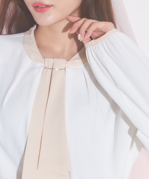 tocco closet(トッコ クローゼット)の「【ZOZO限定】バイカラーボウタイブラウス(シャツ/ブラウス・レディース・オフホワイト/ブルー/ブラック/ピンク・M)」の19枚目の写真