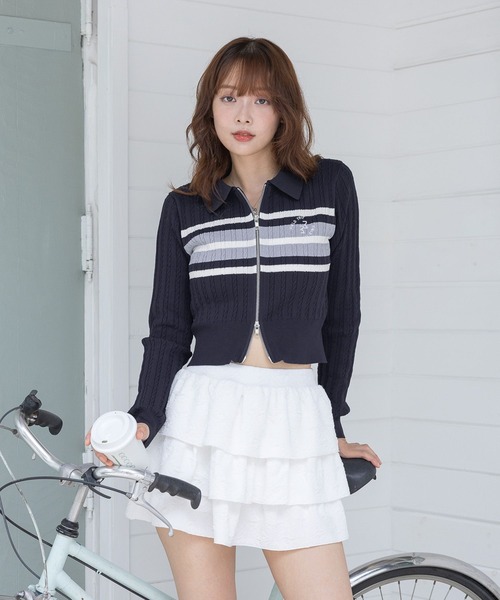 3.3 Field Trip （3.3フィールドトリップ）の「3.3 Field Trip／ロゴボーダーロングスリーブニット（カーディガン/ボレロ・レディース・ブラック/ネイビー・FREE）」の2枚目の写真