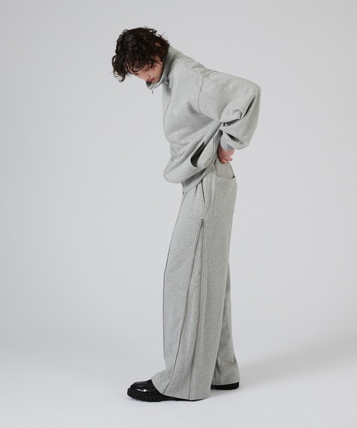 ONCILY（オンシェリー）の「STAND NECK FULL-ZIP SWEAT / スタンドネックフルジップスウェット（スウェット・メンズ・ブラック/杢グレー・LARGE/MEDIUM/SMALL）」の14枚目の写真
