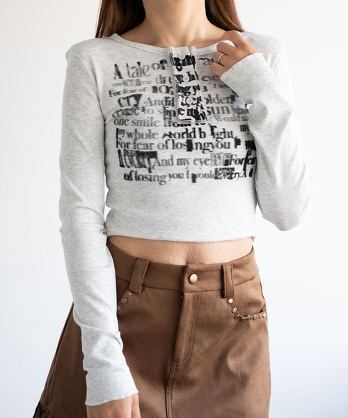 dispark(ディスパーク)の「DISPARK/ヘンリーネックグラフィックピチトップス(Tシャツ/カットソー・レディース・アイボリー/ブラック・FREE)」の2枚目の写真