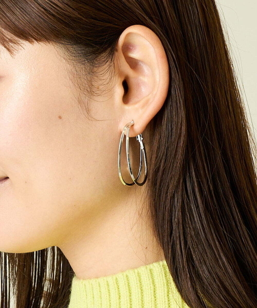 a.v.v(アーヴェヴェ)の「ダブルフープピアス(ピアス(両耳用)・レディース・シルバー/ゴールド・38)」の1枚目の写真
