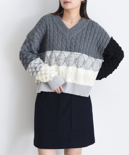 Eimee Law(エイミーロウ)の「MIXケーブルニット(ニット/セーター・レディース・アイボリー/ブラック/ライトグレー/チャコールグレー/ピンク/ネイビー・FREE)」の1枚目の写真