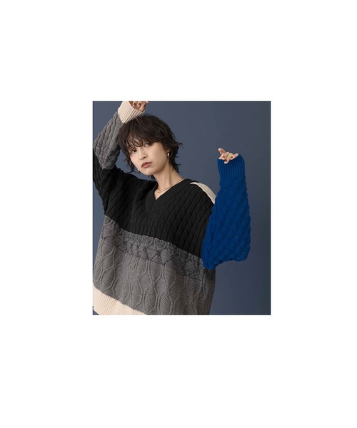 Eimee Law(エイミーロウ)の「MIXケーブルニット(ニット/セーター・レディース・アイボリー/ブラック/ライトグレー/チャコールグレー/ピンク/ネイビー・FREE)」の3枚目の写真