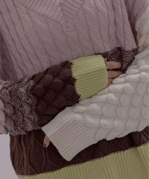 Eimee Law(エイミーロウ)の「MIXケーブルニット(ニット/セーター・レディース・アイボリー/ブラック/ライトグレー/チャコールグレー/ピンク/ネイビー・FREE)」の10枚目の写真