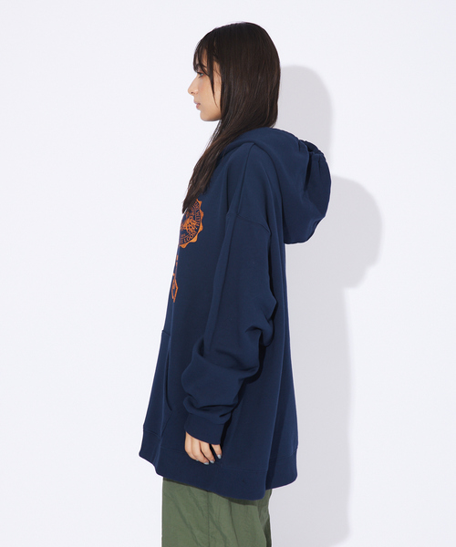FRUIT OF THE LOOM（フルーツオブザルーム）の「【FRUIT OF THE LOOM/フルーツオブザルーム】FTLカレッジロゴレトロパーカー/ RETRO LOGO HOODIE（パーカー・メンズ・ネイビー/グレー/ブラック・M/XL/L）」の16枚目の写真