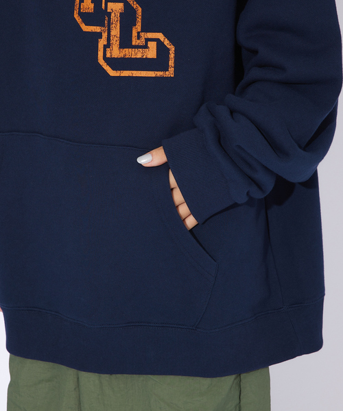 FRUIT OF THE LOOM（フルーツオブザルーム）の「【FRUIT OF THE LOOM/フルーツオブザルーム】FTLカレッジロゴレトロパーカー/ RETRO LOGO HOODIE（パーカー・メンズ・ネイビー/グレー/ブラック・M/XL/L）」の9枚目の写真