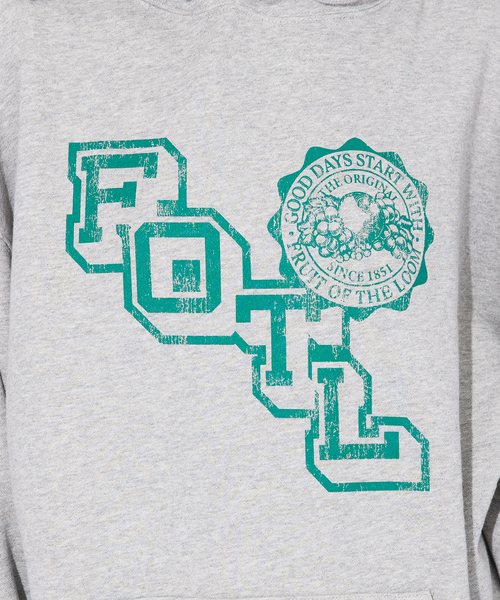FRUIT OF THE LOOM（フルーツオブザルーム）の「【FRUIT OF THE LOOM/フルーツオブザルーム】FTLカレッジロゴレトロパーカー/ RETRO LOGO HOODIE（パーカー・メンズ・ネイビー/グレー/ブラック・M/XL/L）」の12枚目の写真