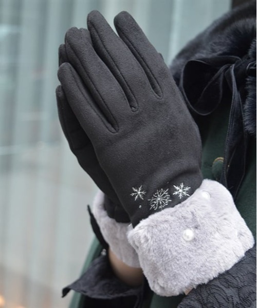 axes femme(アクシーズファム)の「雪刺繍×パールファー手袋(手袋・レディース・ワイン/サックスブルー/ブラック・FREE)」の2枚目の写真