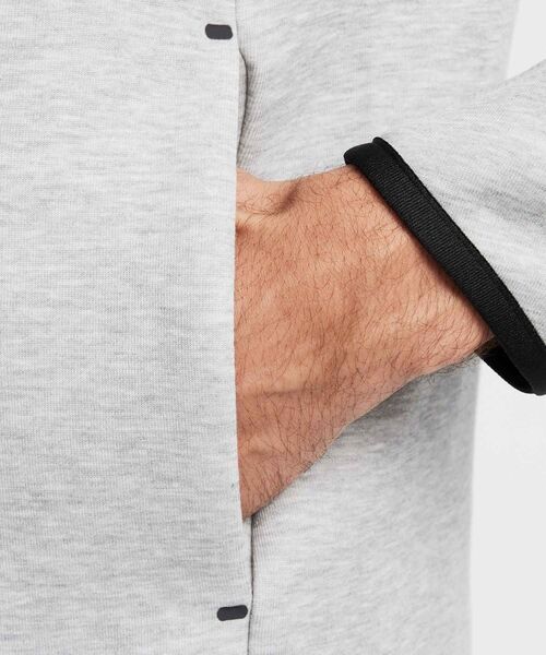 NIKE(ナイキ)の「《セットアップ対応商品》ナイキ テック メンズ フルジップ ウィンドランナー パーカー / Nike Tech Men's Full-Zip Windrunner Hoodie HV0950-063 Dark Grey Heather(パーカー・メンズ・グレー系その他・XL/S/M/L/2XL)」の17枚目の写真