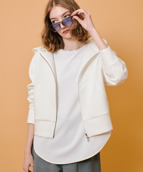 allureville(アルアバイル)の「◇ エアクッションフーディー(パーカー・レディース・グレー系その他/オフホワイト・2)」の6枚目の写真