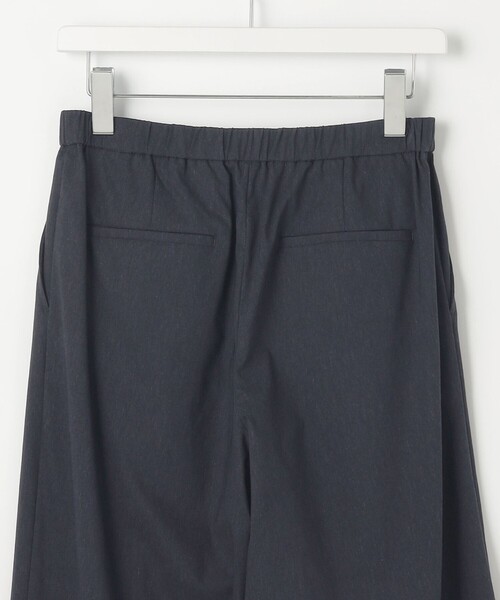 J.PRESS Ladies(J.プレス レディス)の「【洗える】セルロースリネンストレッチ タックワイドパンツ(その他パンツ・レディース・ネイビー系/グレー系/ベージュ系/ホワイト系・XXS/S/XS)」の8枚目の写真