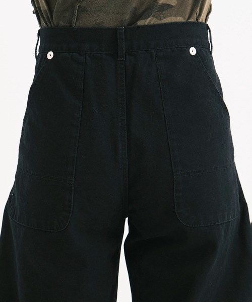 CONZ（コンズ）の「DUCK CURVED PANTS（チノパンツ・メンズ・チャコールグレー/ブラック/キャメル・1/2/3）」の16枚目の写真