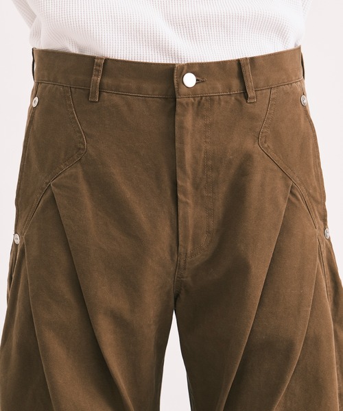 CONZ（コンズ）の「DUCK CURVED PANTS（チノパンツ・メンズ・チャコールグレー/ブラック/キャメル・1/2/3）」の10枚目の写真