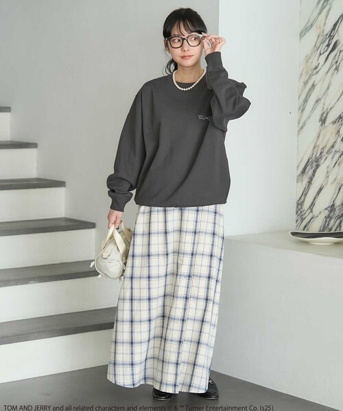FREAK'S STORE(フリークスストア)の「Tom and Jerry /バックフォトプリントスウェット(スウェット・レディース・オフホワイト/チャコール/イエロー・フリ-)」の13枚目の写真