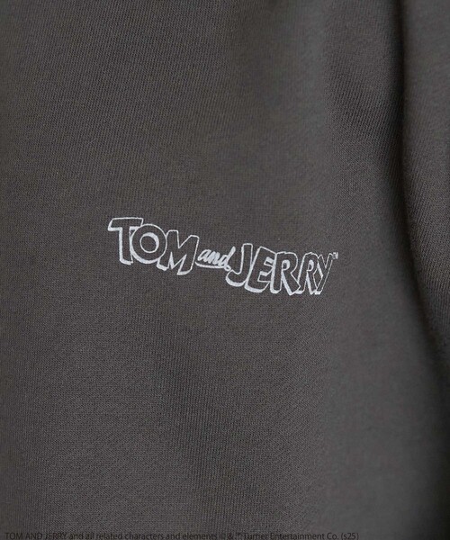 FREAK'S STORE(フリークスストア)の「Tom and Jerry /バックフォトプリントスウェット(スウェット・レディース・オフホワイト/チャコール/イエロー・フリ-)」の22枚目の写真