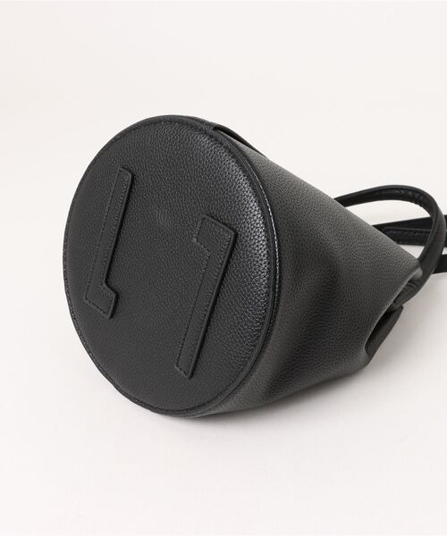 Ritzy（リッツィー）の「2way バイカラー バケットショルダーバック ハンドバッグ（ショルダーバッグ・レディース・ブラック/グリーン/モカ/ベージュ・FREE）」の10枚目の写真