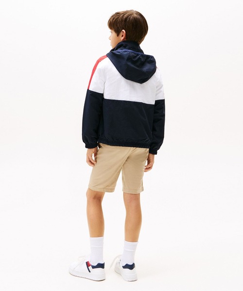 TOMMY HILFIGER（トミーヒルフィガー）の「BOYS カラーブロックリバーシブルジャケット（ブルゾン・キッズ・ネイビー/ベージュ・140cm/150cm/130cm/160cm）」の8枚目の写真