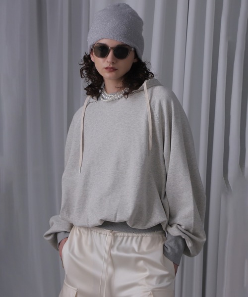 ROSE BUD（ローズバッド）の「(CREOLME)フーデッドダメージスウェット（パーカー・レディース・ブラック/グレー・ONE SIZE）」の2枚目の写真