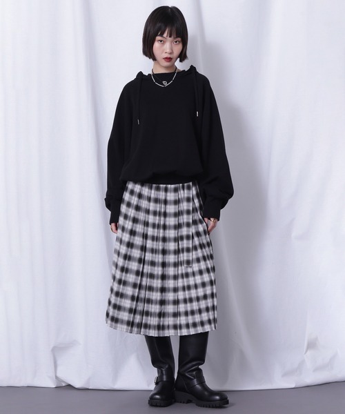 ROSE BUD（ローズバッド）の「(CREOLME)フーデッドダメージスウェット（パーカー・レディース・ブラック/グレー・ONE SIZE）」の4枚目の写真