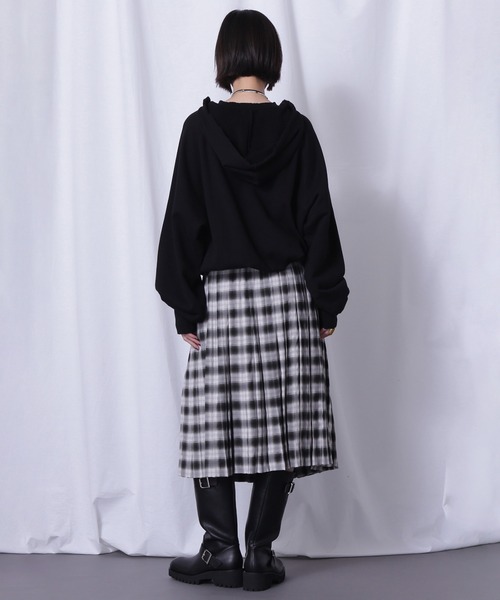 ROSE BUD（ローズバッド）の「(CREOLME)フーデッドダメージスウェット（パーカー・レディース・ブラック/グレー・ONE SIZE）」の6枚目の写真