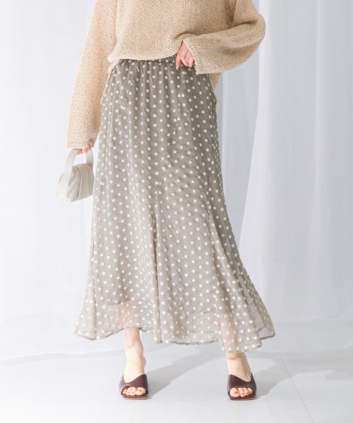 URBAN RESEARCH ROSSO WOMEN（アーバンリサーチ　ロッソ）の「フラワー刺繍スカート（スカート・レディース・モカ/ブラック・FREE）」の2枚目の写真