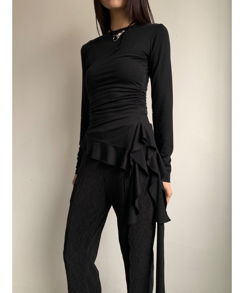 Didot.showroom(ディドット ショールーム)の「ウェーブフレアアンバランスT(Tシャツ/カットソー・レディース・ベージュ/ブラック/アイボリー・FREE)」の3枚目の写真