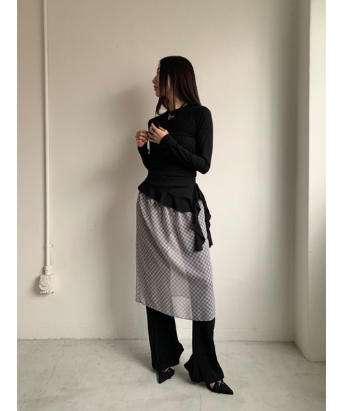 Didot.showroom(ディドット ショールーム)の「ウェーブフレアアンバランスT(Tシャツ/カットソー・レディース・ベージュ/ブラック/アイボリー・FREE)」の20枚目の写真