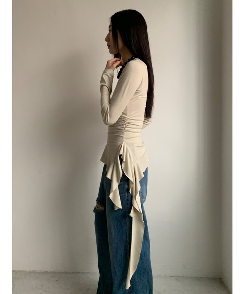 Didot.showroom(ディドット ショールーム)の「ウェーブフレアアンバランスT(Tシャツ/カットソー・レディース・ベージュ/ブラック/アイボリー・FREE)」の14枚目の写真