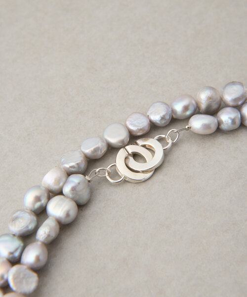 BEARDSLEY(ビアズリー)の「《2.718》パールロングネックレス(ネックレス・レディース・シルバー・FREE)」の4枚目の写真