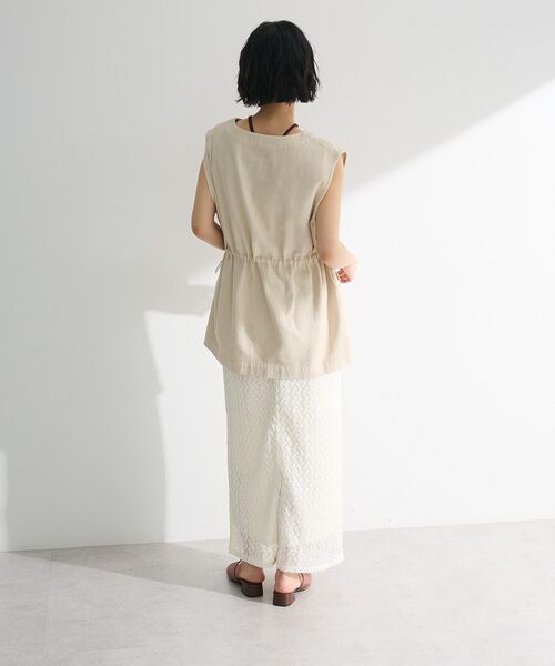 Green Parks(グリーンパークス)の「ピグメントドロストベスト(ベスト・レディース・チャコールグレー/ライトベージュ・FREE)」の15枚目の写真