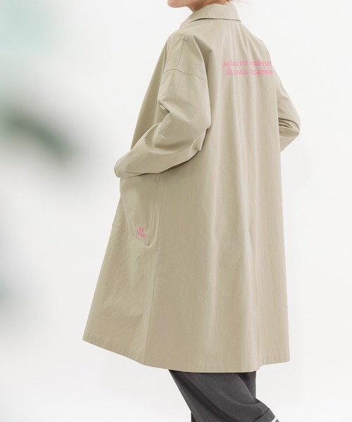 nop de nod(ノップドゥノッド)の「コットンツイルバックロゴラボコート(unisex)(その他アウター・レディース・グレー系/ブラック/グリーン/ライトグリーン/ブラック系その他/ブルー/ベージュ・M)」の4枚目の写真