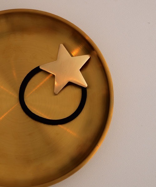 TONE SELECT GOODS（トーンセレクトグッズ）の「【resonance】メタルスター/星 シンプル ヘアゴム（ヘアゴム・レディース・ゴールド/シルバー・FREE）」の6枚目の写真