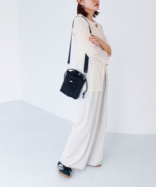 COLDE (コルデ)の「ギャザーポケットミニショルダーバッグ(ショルダーバッグ・レディース・アイボリー/ブラック/グレー・FREE)」の21枚目の写真