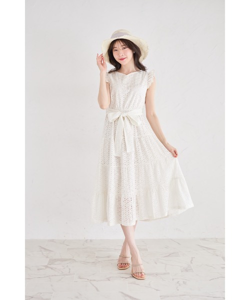 tocco closet(トッコ クローゼット)の「ウエストりぼん付き肩フリルハートネックコットンレースティアードワンピース(ワンピース・レディース・アイボリー/ブルー/ピンク/ブラック・M)」の10枚目の写真