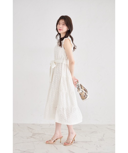 tocco closet(トッコ クローゼット)の「ウエストりぼん付き肩フリルハートネックコットンレースティアードワンピース(ワンピース・レディース・アイボリー/ブルー/ピンク/ブラック・M)」の7枚目の写真