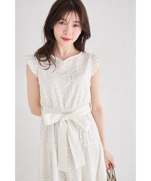 tocco closet(トッコ クローゼット)の「ウエストりぼん付き肩フリルハートネックコットンレースティアードワンピース(ワンピース・レディース・アイボリー/ブルー/ピンク/ブラック・M)」の12枚目の写真