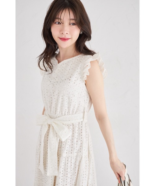 tocco closet(トッコ クローゼット)の「ウエストりぼん付き肩フリルハートネックコットンレースティアードワンピース(ワンピース・レディース・アイボリー/ブルー/ピンク/ブラック・M)」の13枚目の写真